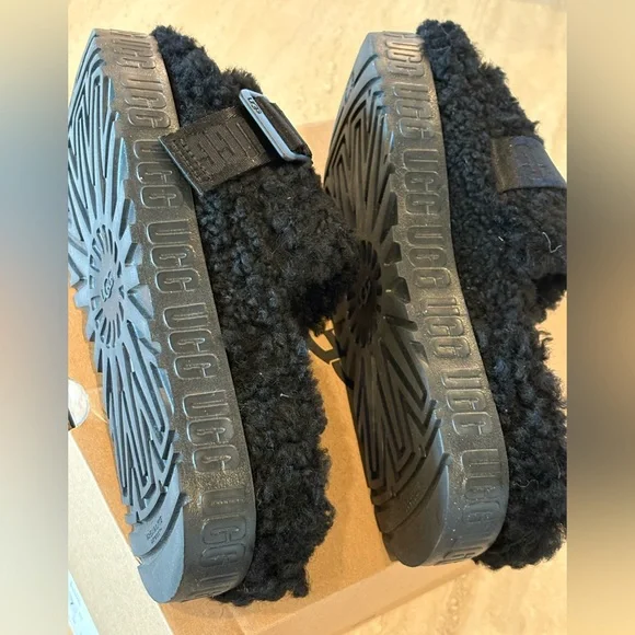 UGG Flufflita Black Slide Shoe, 7 - Picture 8 of 15